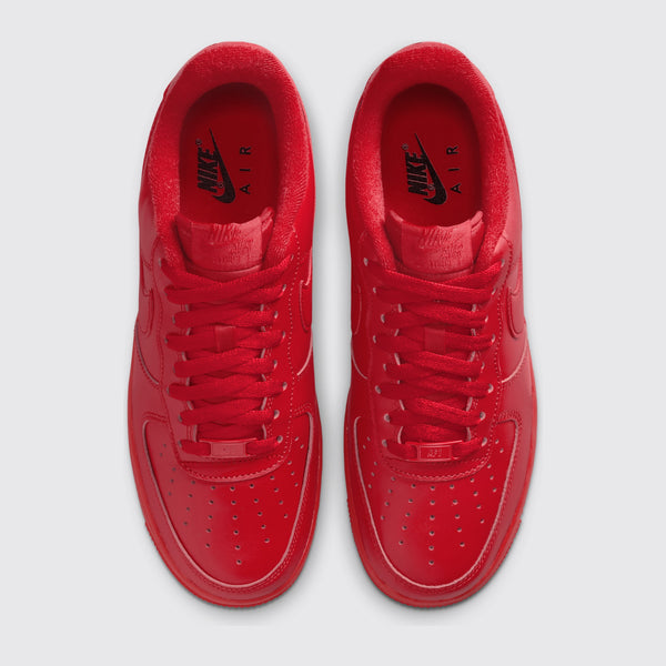 Nike Air Force 1 '07 LV8 Triple Red zapatilla – vista superior del par