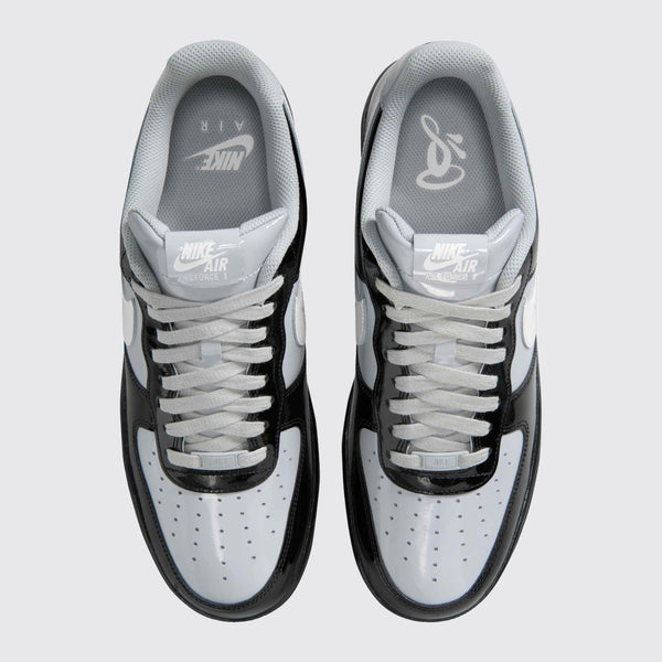 Central Cee x Nike Air Force 1 '07 Black Light Smoke Grey zapatilla – vista superior del par