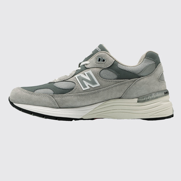 New Balance 992 Grey Sneaker – Seitenansicht