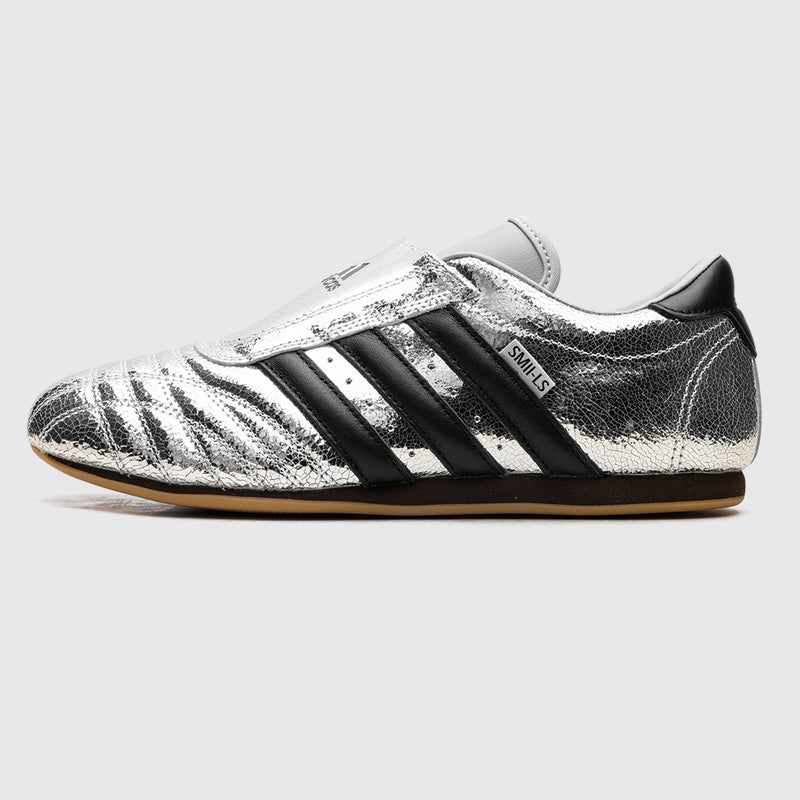 Adidas Taekwondo Silver Metallic Core Black Femme basket – vue de côté
