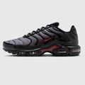 Nike Air Max Plus Black Pencil Point Team Crimson zapatilla – vista lateral
