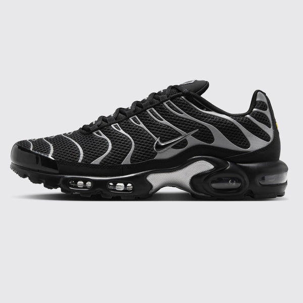 Nike Air Max Plus Premium Black Metallic Silver zapatilla – vista lateral