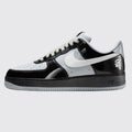Central Cee x Nike Air Force 1 '07 Black Light Smoke Grey zapatilla – vista lateral