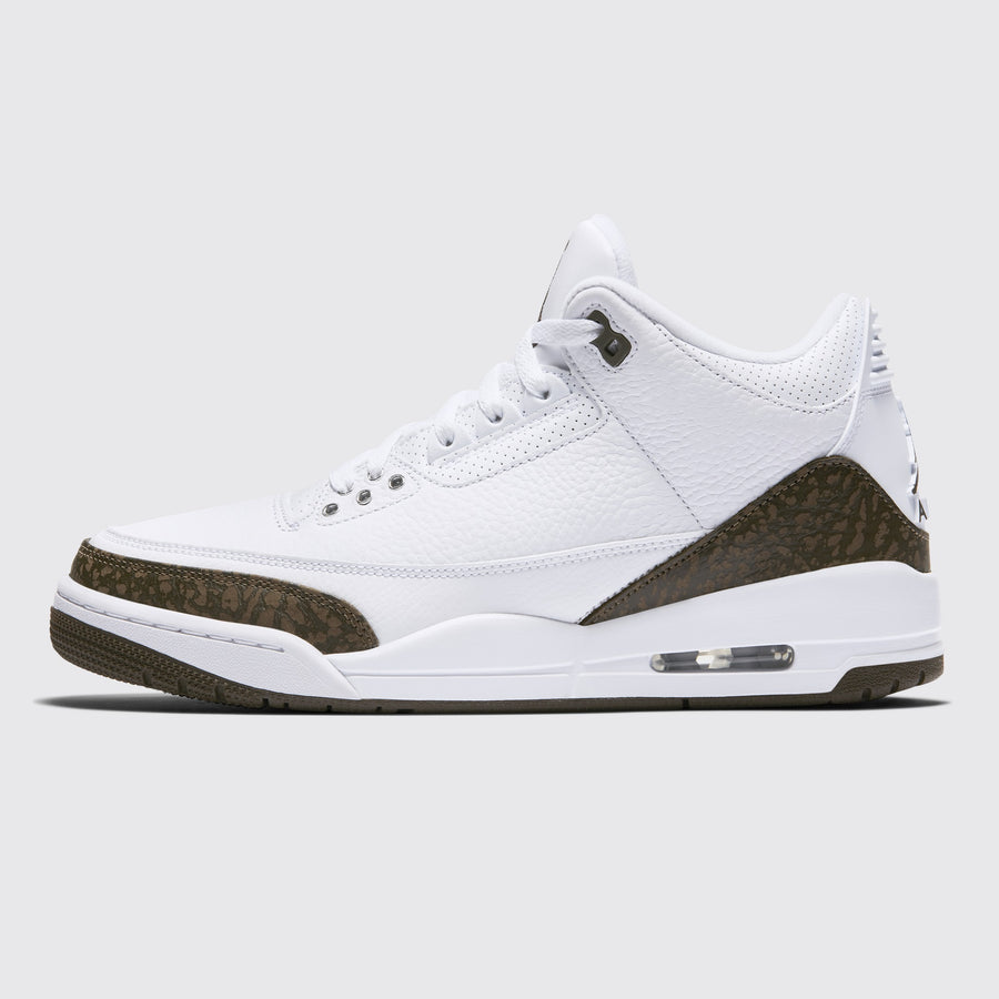 Air Jordan 3 Mocha sneaker – side view
