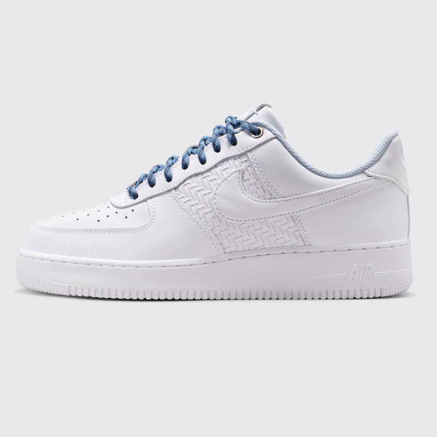 Nike Air Force 1 '07 LV8 White Metallic Silver zapatilla – vista lateral