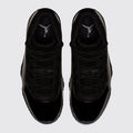 Air Jordan 11 Cap and Gown Sneaker – Draufsicht des Paares