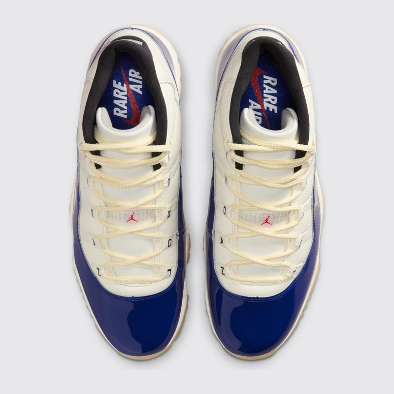 Air Jordan 11 Rare Air zapatilla – vista superior del par