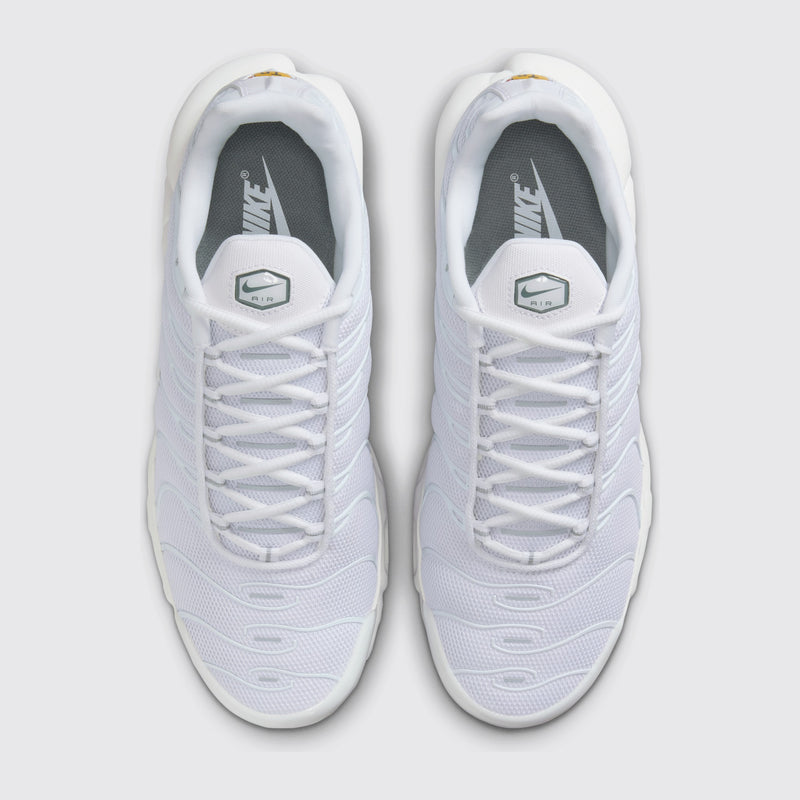 Nike Air Max Plus White Black Cool Grey sneaker – top view of the pair