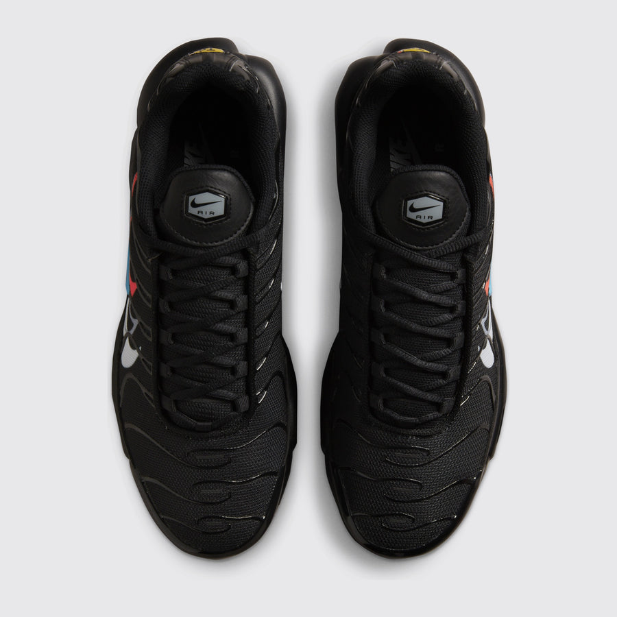 Nike Air Max Plus Multi Swoosh Black Crimson Sneaker – Draufsicht des Paares