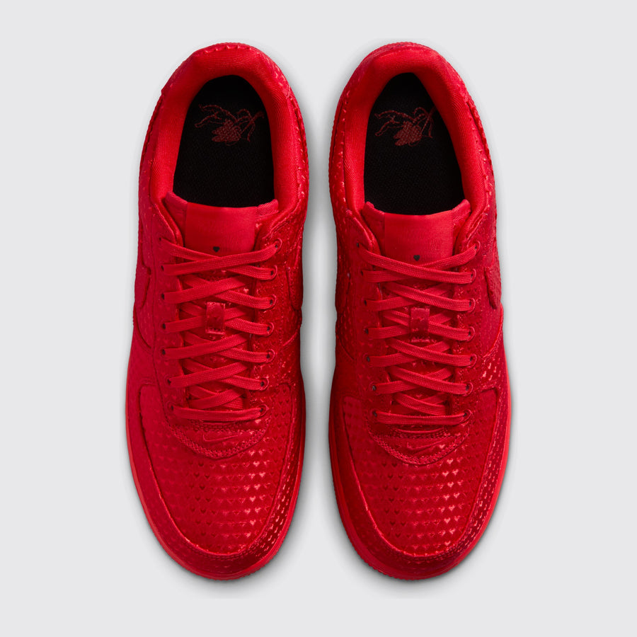 Nike Air Force 1 Retro Valentine's Day University Red sneaker – top view of the pair