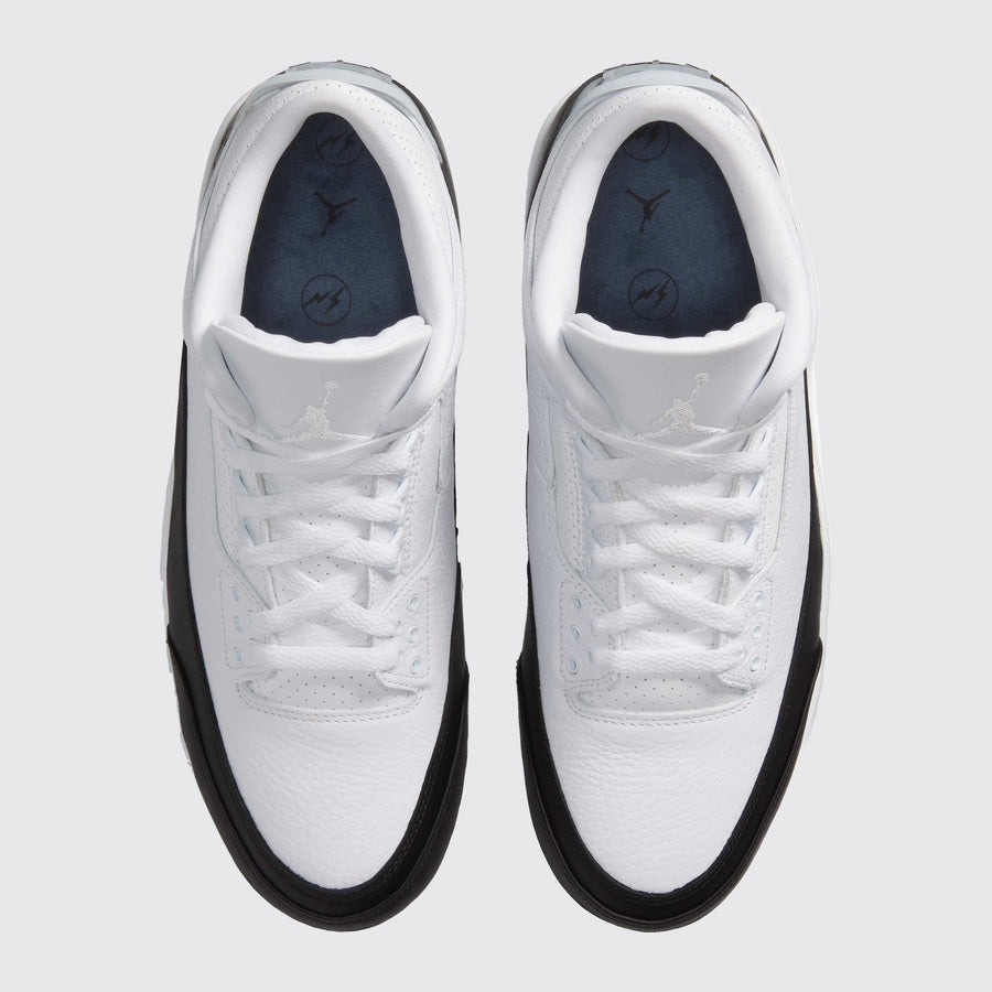 Fragment x Air Jordan 3 White sapatilha – vista de cima do par