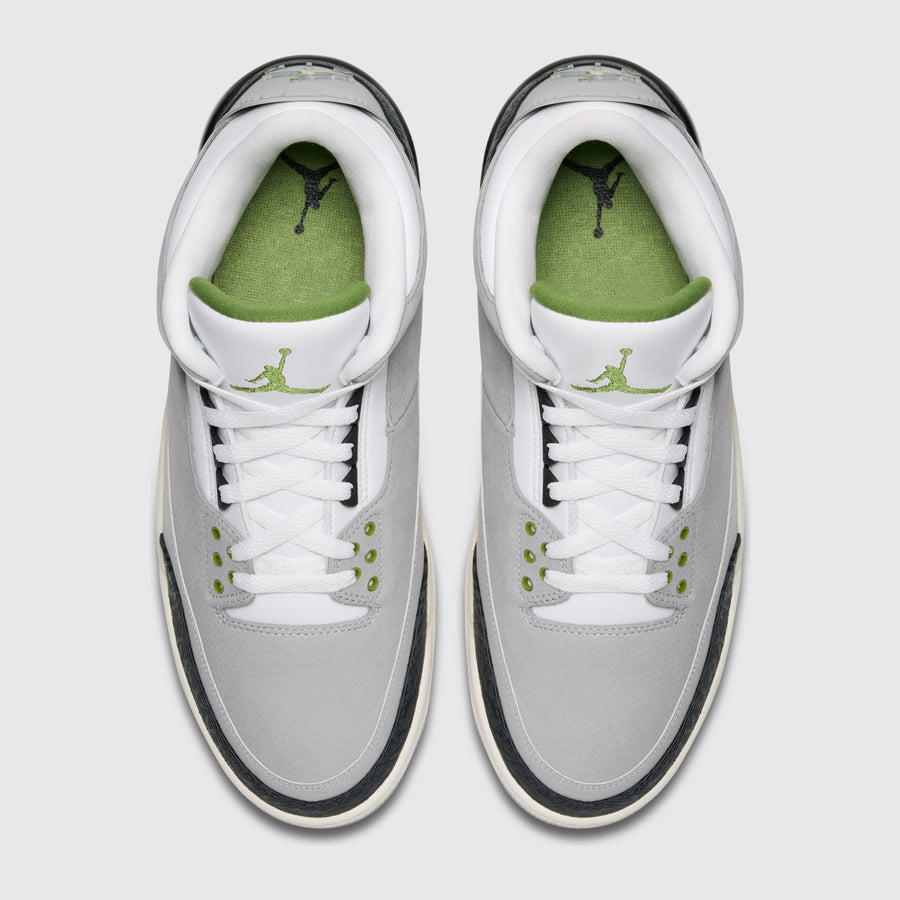 Air Jordan 3 Chlorophyll sneaker – top view of the pair