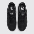 Stüssy x Nike Air Force 1 Low Triple Black Sneaker – Draufsicht des Paares
