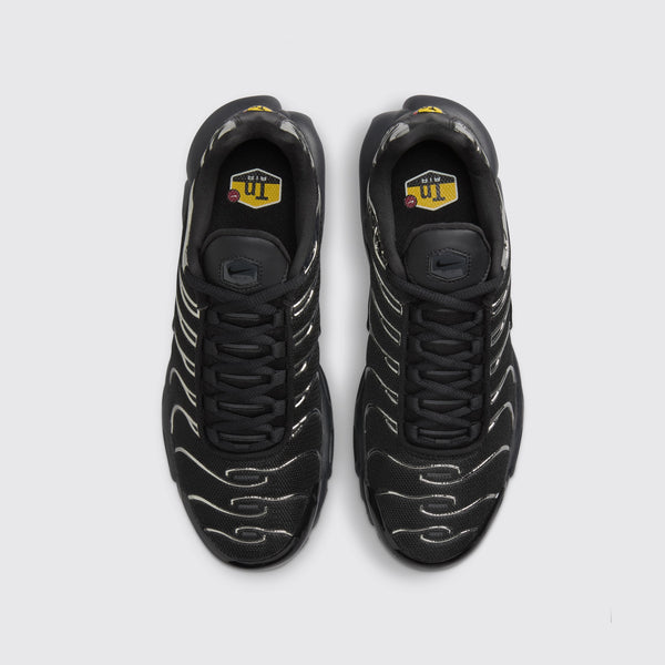 Nike Air Max Plus SE Black Metallic Silver de Mujer zapatilla – vista superior del par