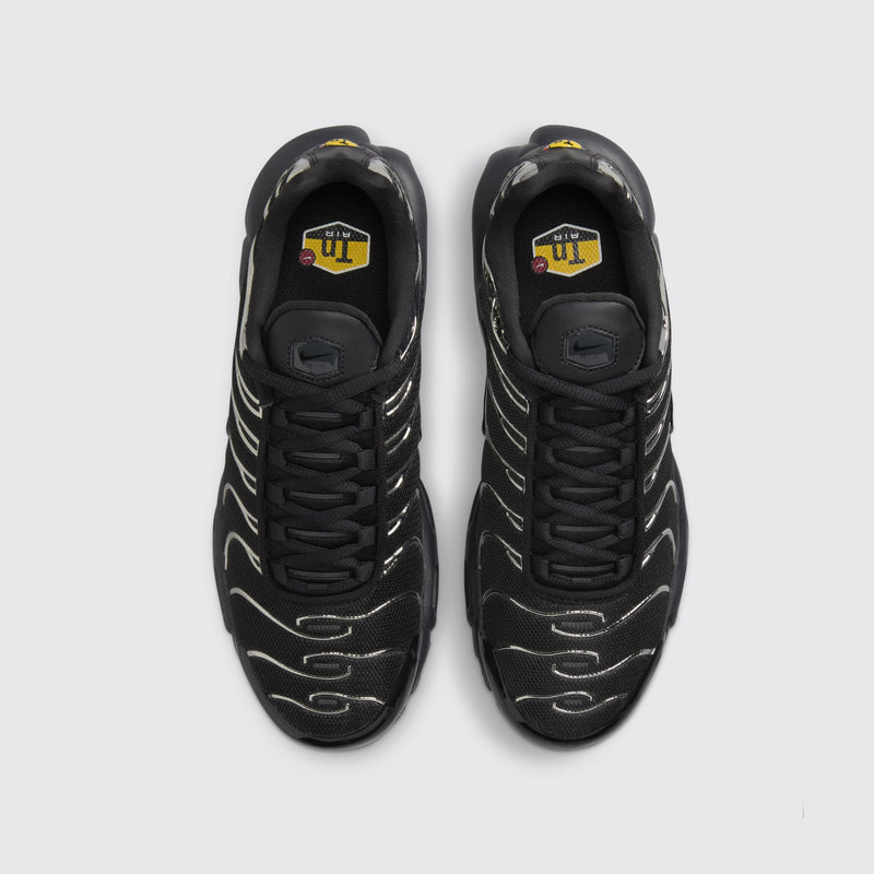 Nike Air Max Plus SE Black Metallic Silver Damen Sneaker – Draufsicht des Paares