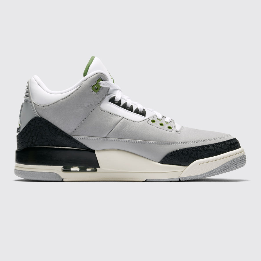 Air Jordan 3 Chlorophyll sneaker – other side view