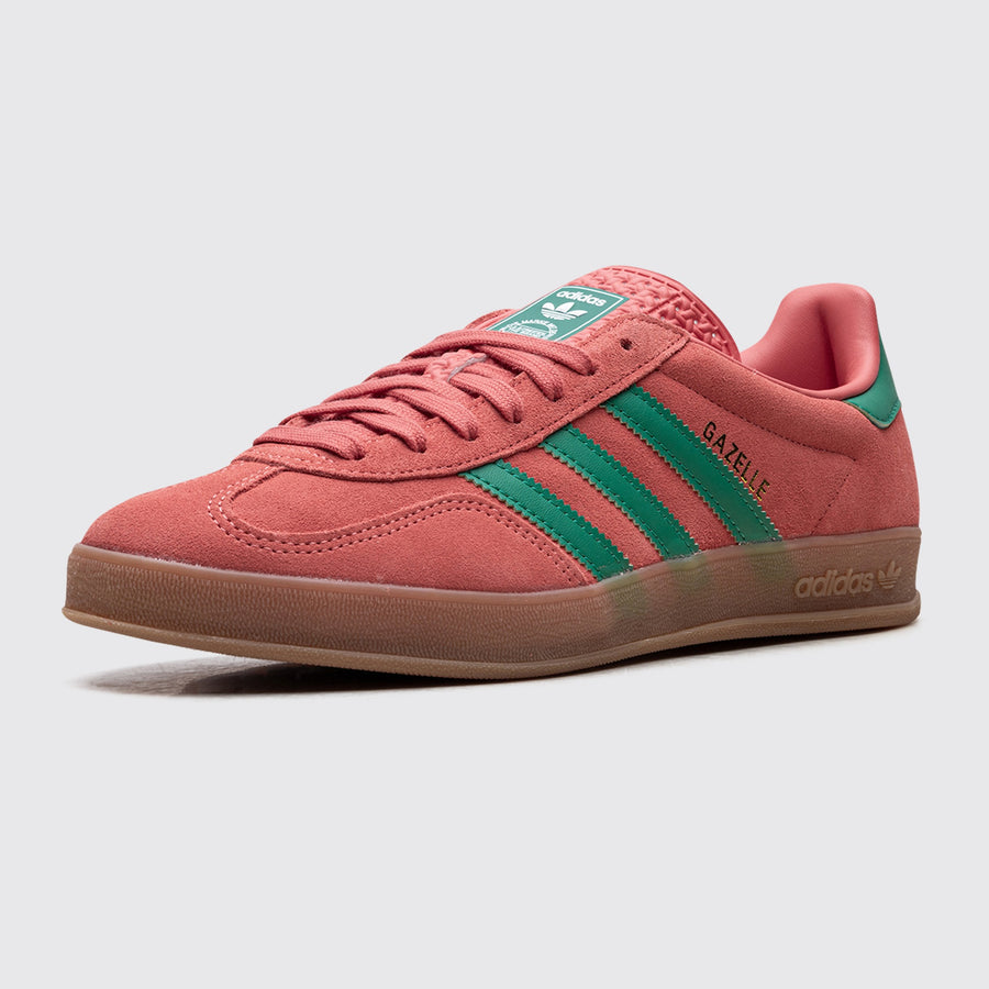 Adidas Gazelle Indoor Preloved Scarlet Court Green zapatilla – vista frontal tres cuartos