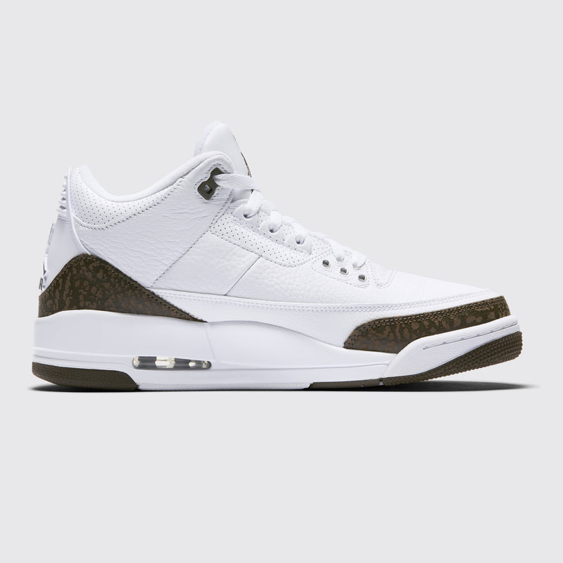Air Jordan 3 Mocha sneaker – other side view