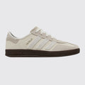 CLOT x Adidas Gazelle Indoor Off White sapatilha – vista frontal a três quartos