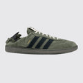 Song for the Mute x Adidas Samba OG Base Green sapatilha – vista frontal a três quartos