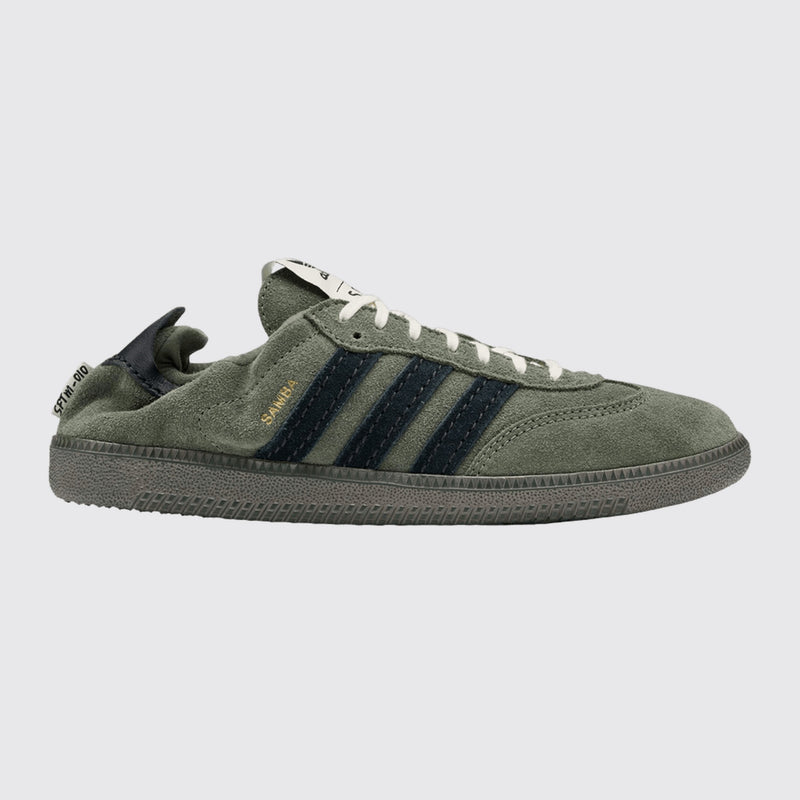 Song for the Mute x Adidas Samba OG Base Green sapatilha – vista frontal a três quartos