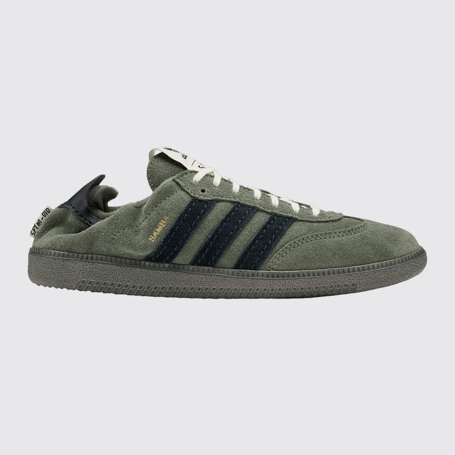 Song for the Mute x Adidas Samba OG Base Green sapatilha – vista frontal a três quartos