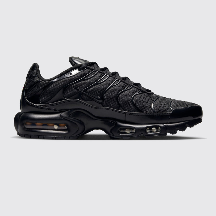 Nike Air Max Plus Triple Black sneaker – other side view