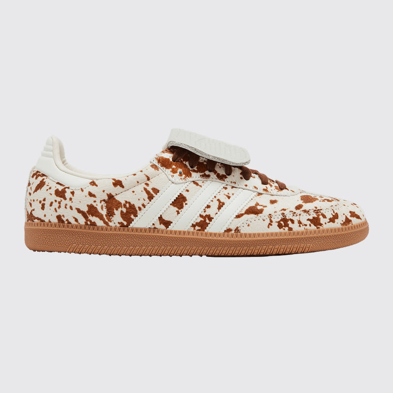Adidas Samba LT Cow Print Brown de Mujer zapatilla – vista frontal tres cuartos