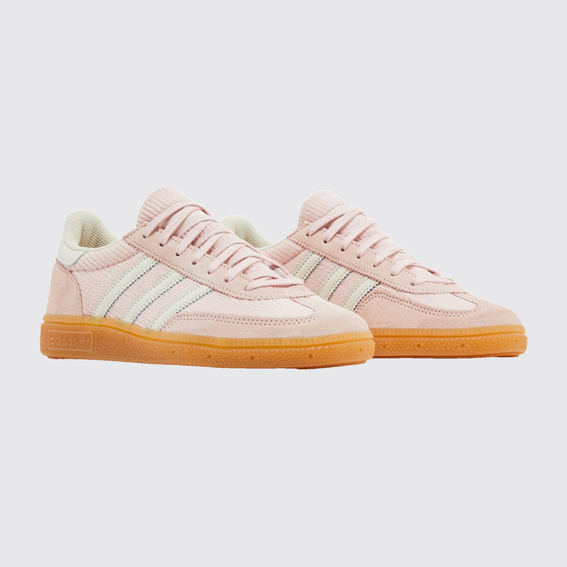 Adidas Handball Spezial Corduroy Sandy Pink de Mujer zapatilla – vista tres cuartos del par