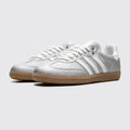 Adidas Samba OG Off White Silver Metallic de Mujer zapatilla – vista tres cuartos del par