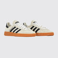 Adidas Handball Spezial Aluminium Core Black Femme basket – vue trois-quarts de la paire