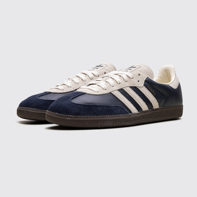 Adidas Samba OG Aurora Ink Cream basket – vue trois-quarts de la paire