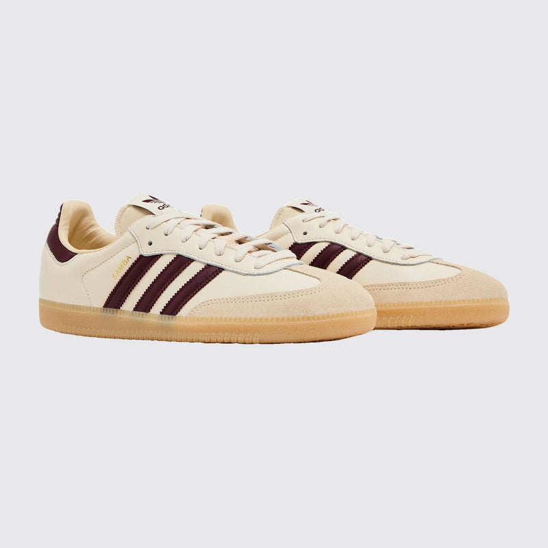 Adidas Samba OG Wonder White Shadow Red Sneaker – Dreiviertelansicht des Paares