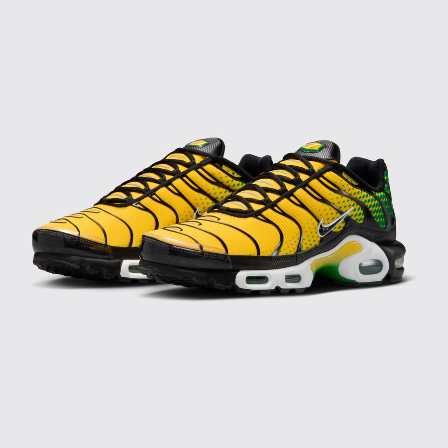 Nike Air Max Plus Varsity Maize Pine Green zapatilla – vista tres cuartos del par