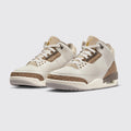 Air Jordan 3 Orewood Brown zapatilla – vista tres cuartos del par