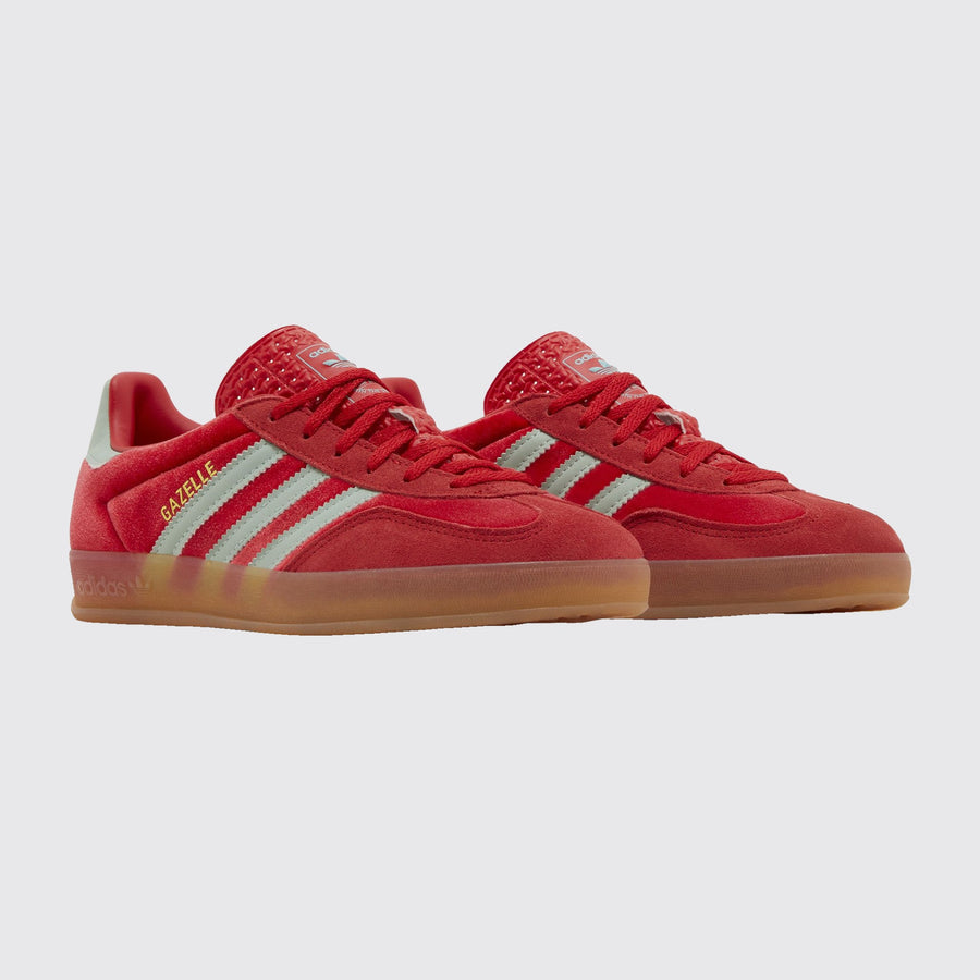 Adidas Gazelle Indoor Better Scarlet Green Velvet de Mujer zapatilla – vista tres cuartos del par