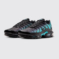Nike Air Max Plus Black Dusty Cactus Sneaker – Dreiviertelansicht des Paares
