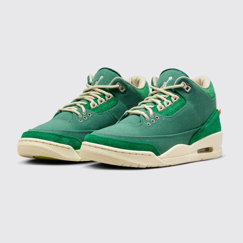 Nina Chanel Abney x Air Jordan 3 Bicoastal and Malachite Femme basket – vue trois-quarts de la paire