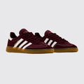 Sporty & Rich x Adidas Handball Spezial Shadow Red Sneaker – Dreiviertelansicht des Paares