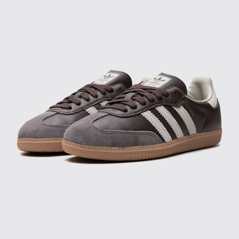 Adidas Samba OG Brown Putty Grey sneaker – three-quarter view of the pair