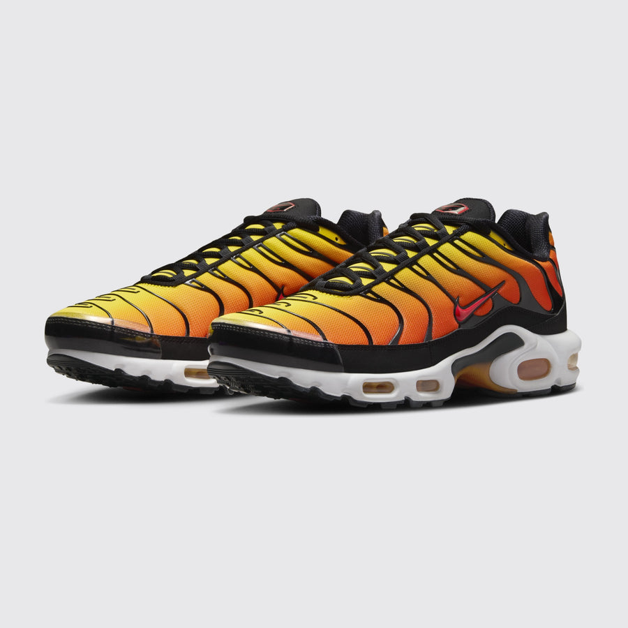 Nike Air Max Plus Sunset zapatilla – vista tres cuartos del par