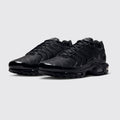 Nike Air Max Plus Triple Black sneaker – three-quarter view of the pair