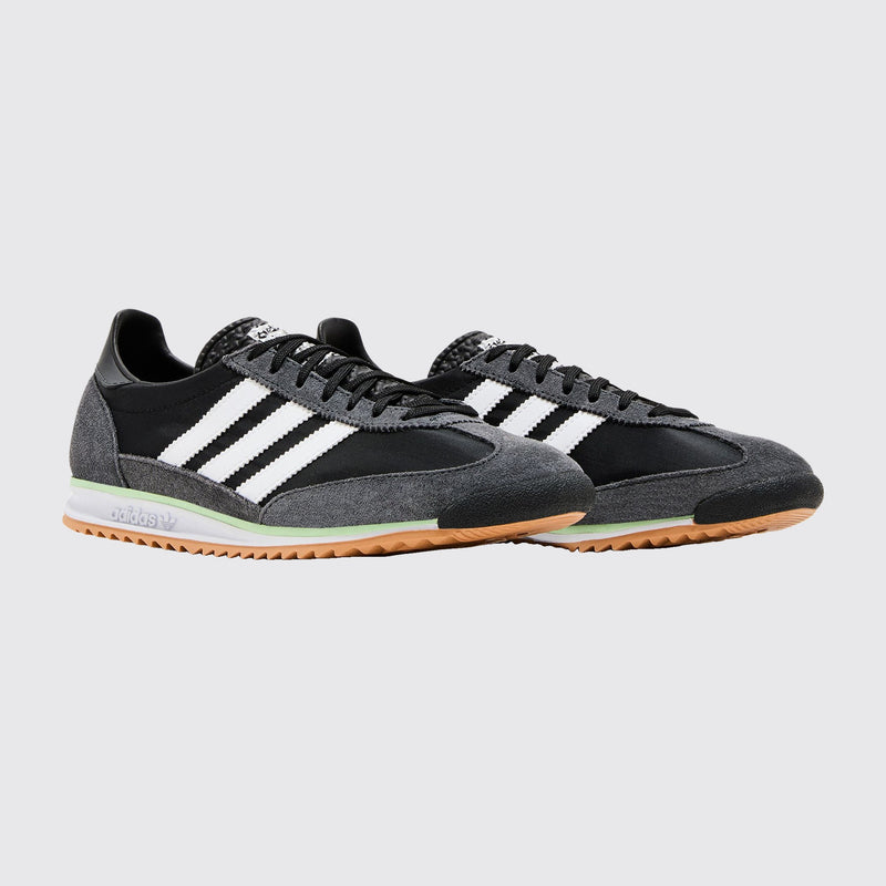 Adidas SL 72 OG Black Carbon Green de Mulher sapatilha – vista a três quartos do par