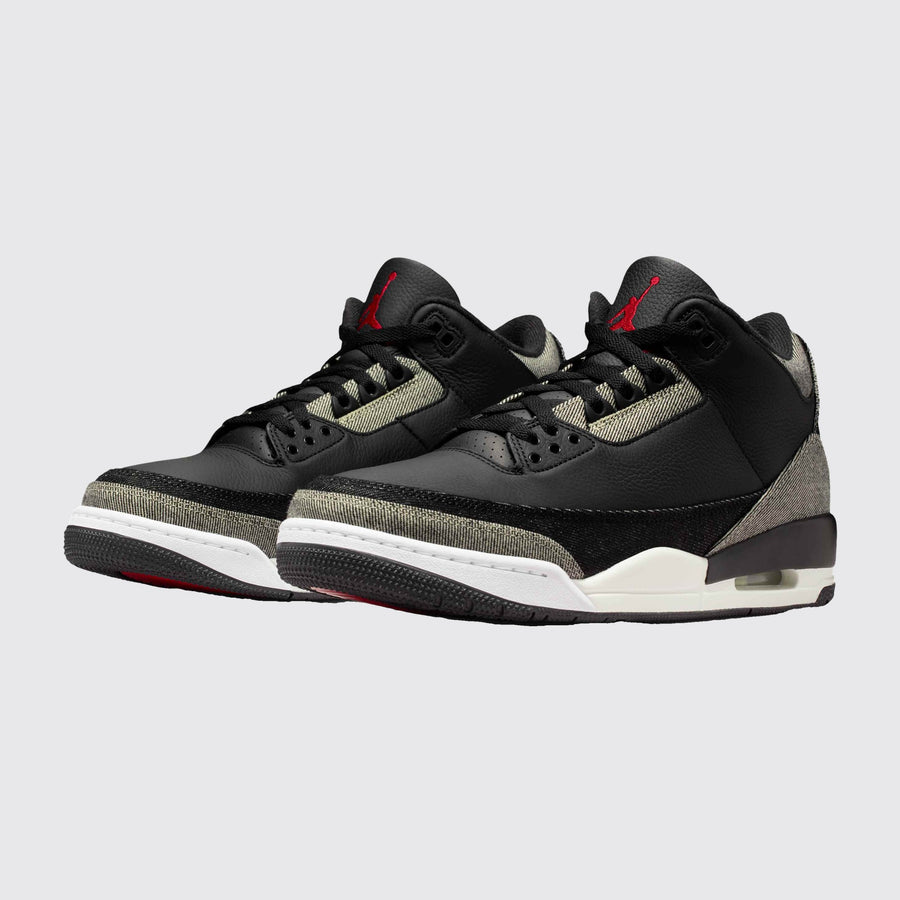 Levi's x Air Jordan 3 Black and White basket – vue trois-quarts de la paire