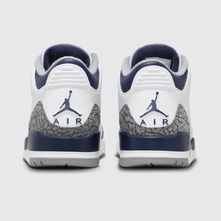 Air Jordan 3 Midnight Navy sneaker – back view of the pair