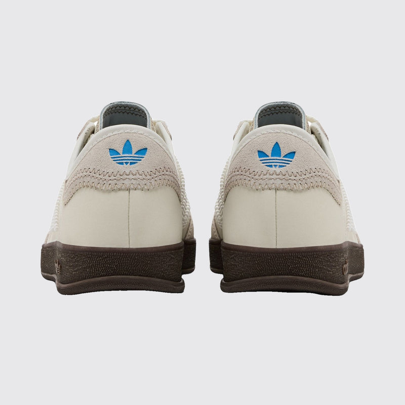 CLOT x Adidas Gazelle Indoor Off White sapatilha – vista traseira do par