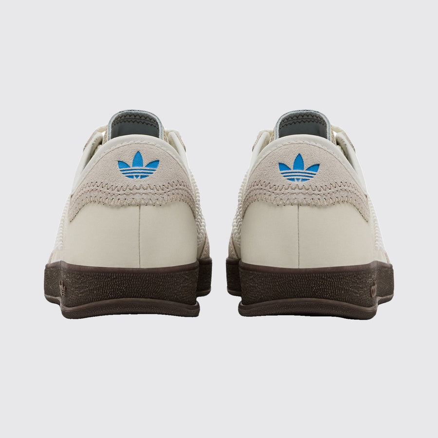 CLOT x Adidas Gazelle Indoor Off White sapatilha – vista traseira do par