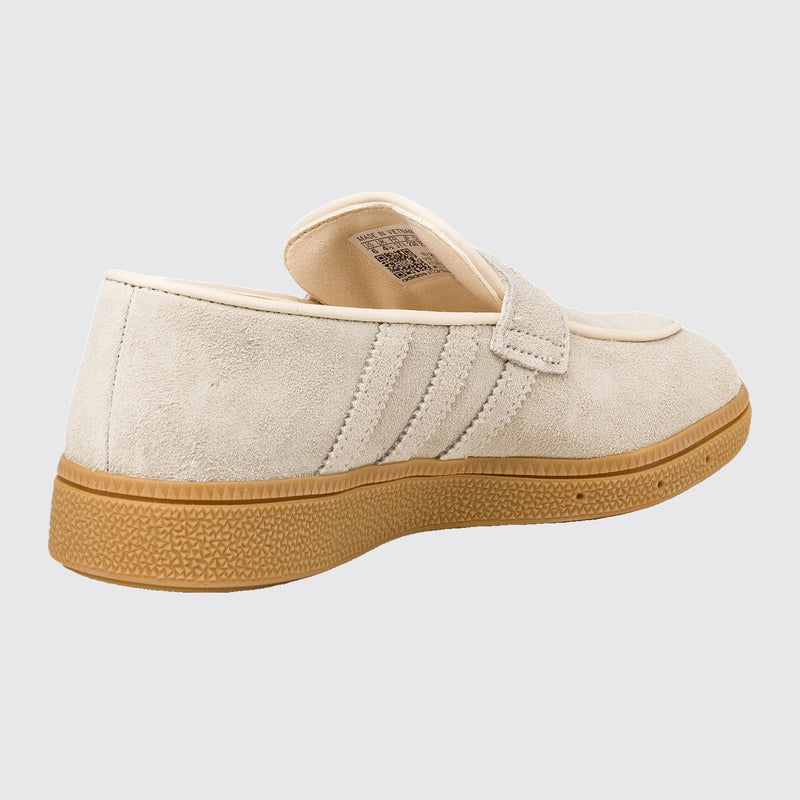 Adidas Handball Spezial Loafer Wonder White Gum sapatilha – vista frontal a três quartos
