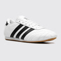 Adidas Taekwondo Lace Cloud White Core Black de Mulher sapatilha – vista frontal a três quartos