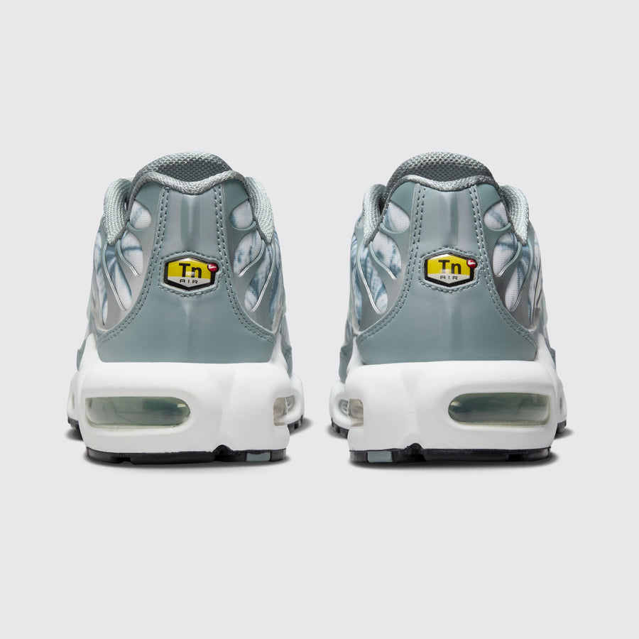 Nike Air Max Plus Waterway sneaker – back view of the pair